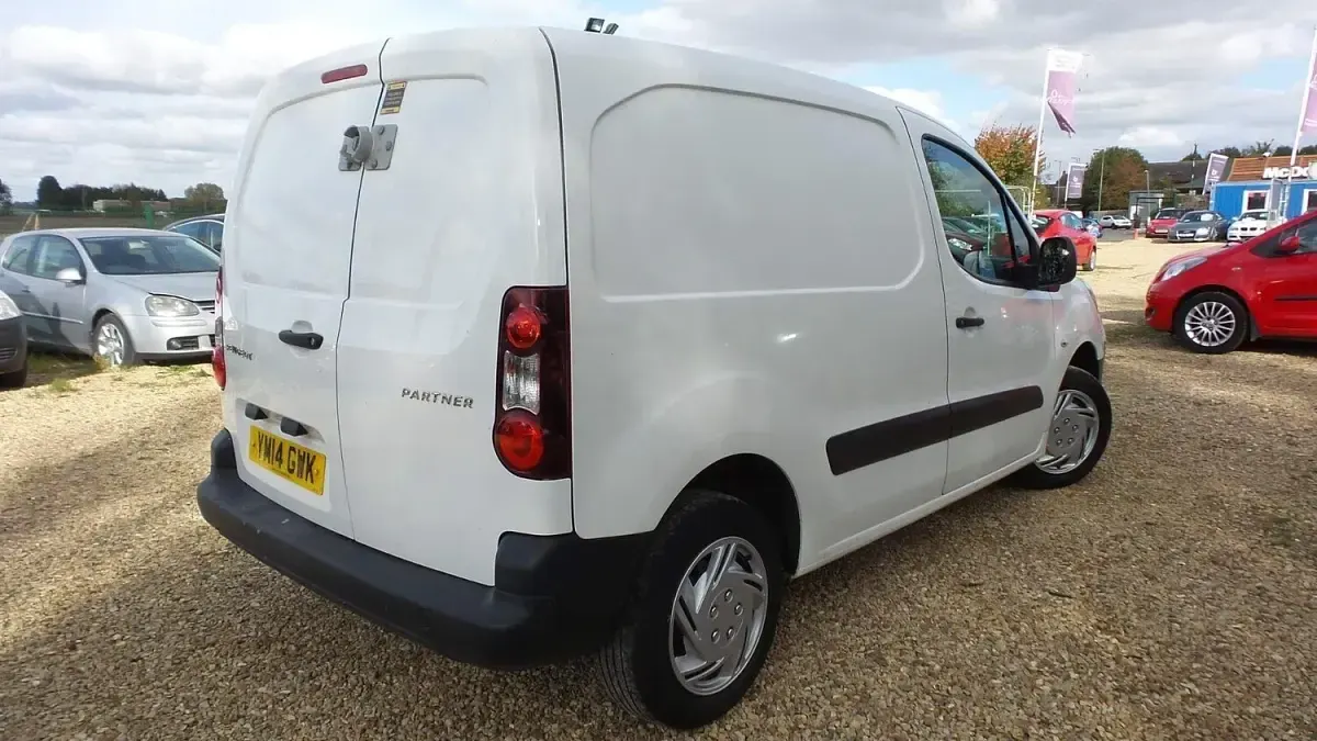 Used Peugeot Partner 2014 White MPV