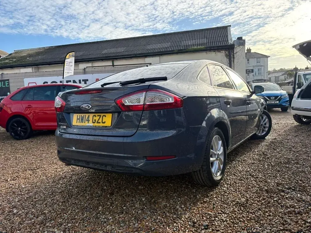 Used Ford Mondeo 140 HP (102 kW) 2014 Grey Hatchback