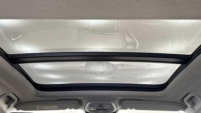 Used Volvo XC40 Ultimate 194 HP (142 kW) 2023 Silver SUV