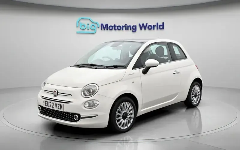 Used Fiat 500 Dolcevita 70 HP (51 kW) 2022 White Hatchback