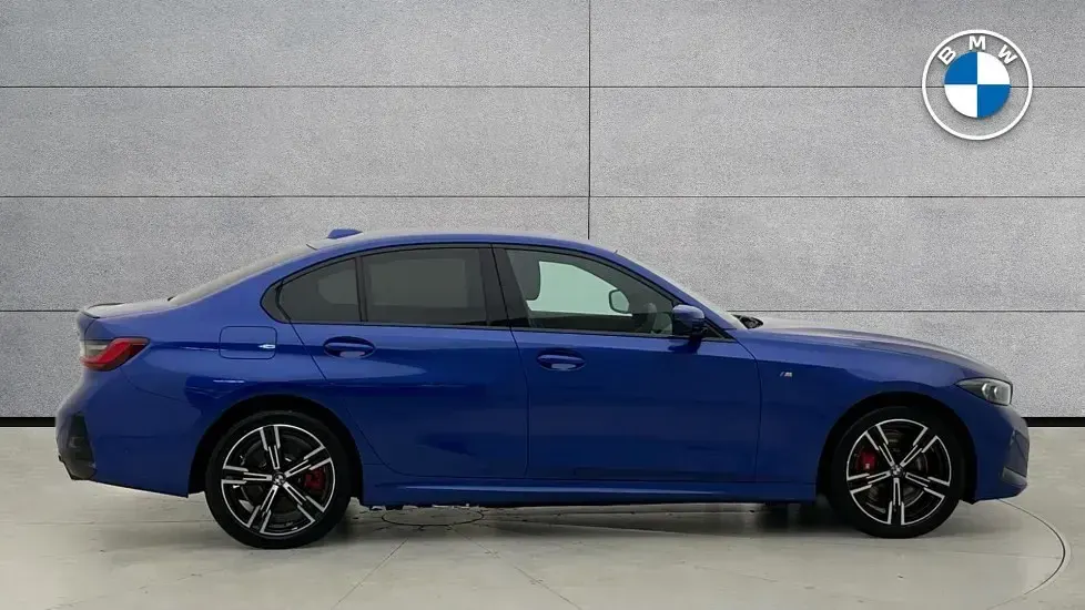 Used BMW 330 M Sport 288 HP (211 kW) 2025 Blue
