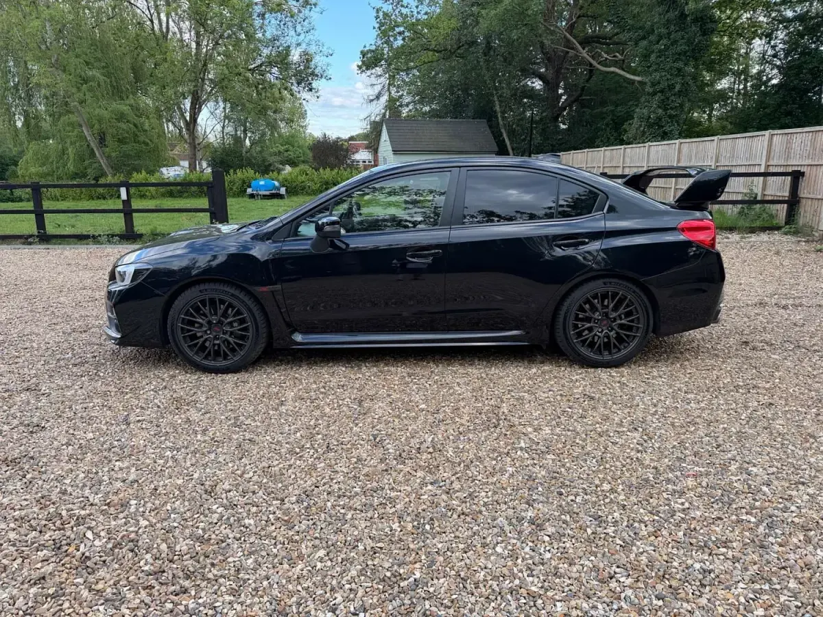 Używany Subaru WRX STI 300 KM (220 kW) 2015 Czarny Sedan/Limuzyna