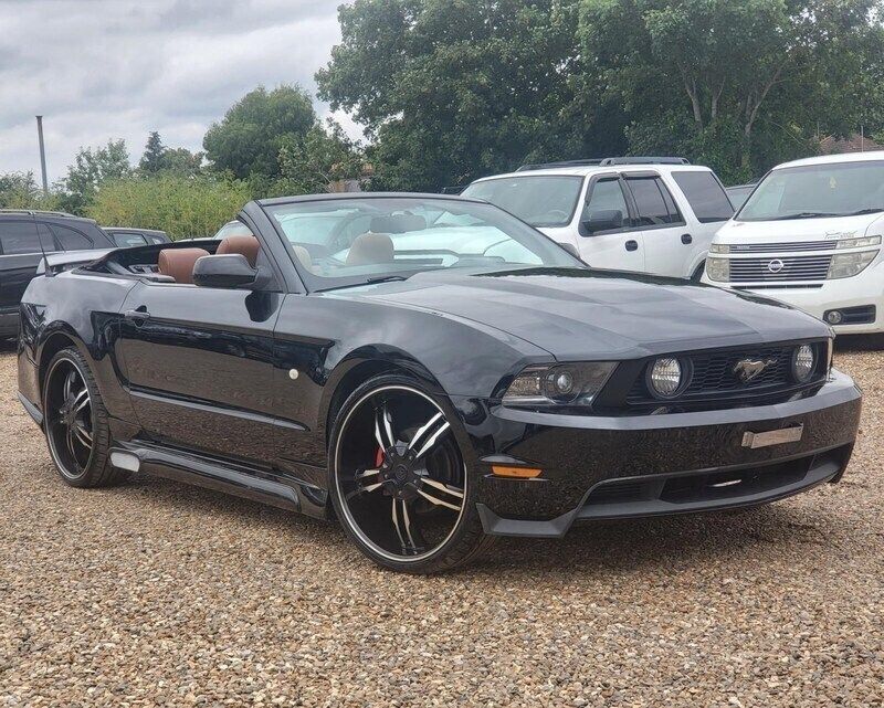 Black Used 2011 Ford Mustang Convertible Cabriolet | £14,995 - Image 1/4