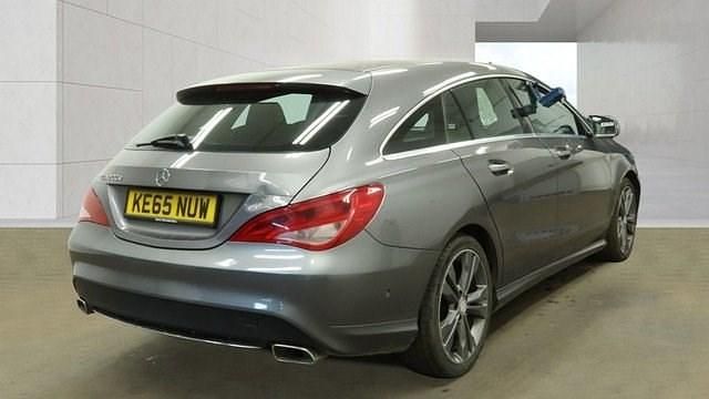 Used Mercedes CLA200 Shooting Brake 136 HP (100 kW) 2016 Grey Estate