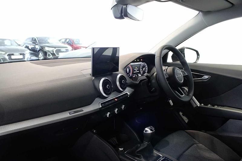 New Audi Q2 Sport 116 HP (85 kW) 2025 Manhattan grey SUV