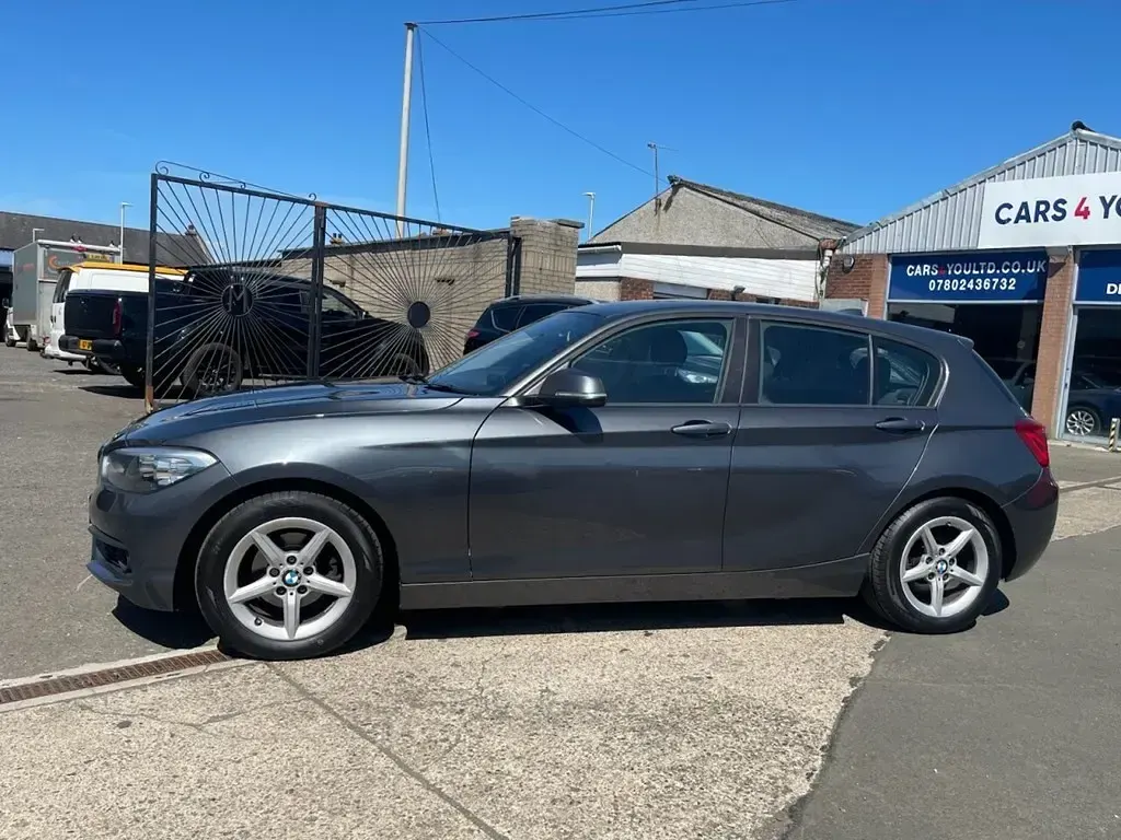 Used BMW 116 Efficient Dynamics 116 HP (85 kW) 2015 Grey Hatchback