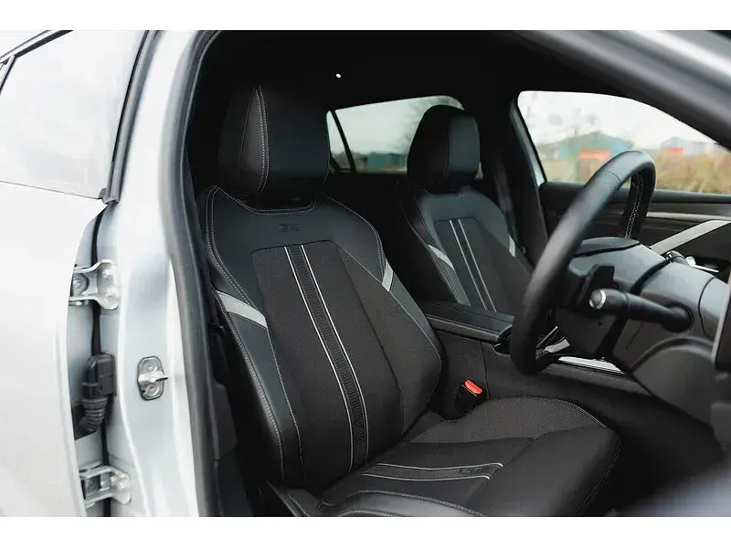 Used Vauxhall Astra 130 HP (95 kW) 2024 Grey Estate