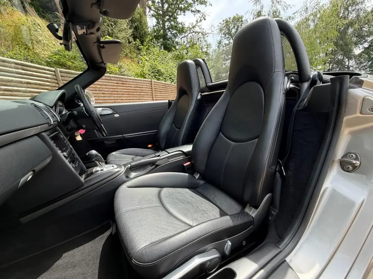 Used Porsche Boxster 255 HP (187 kW) 2011 Silver Cabriolet
