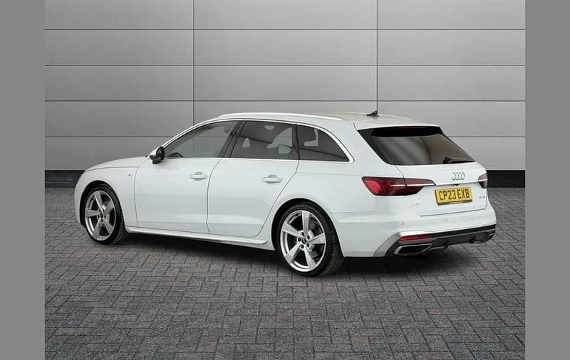 Used Audi A4 S-Line 163 HP (119 kW) 2023 White Estate