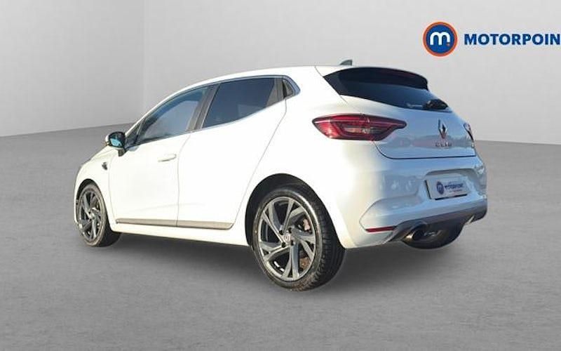 Used Renault Clio V Iconic 101 HP (74 kW) 2020 White Hatchback