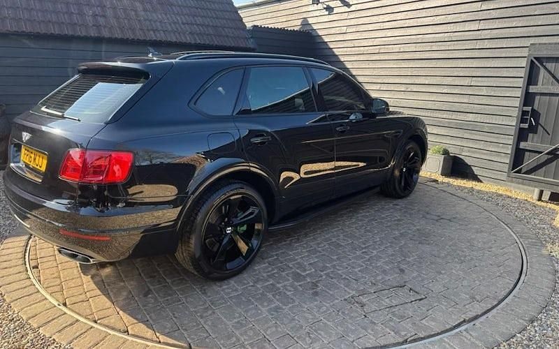 Used Bentley Bentayga 608 HP (447 kW) 2018 SUV
