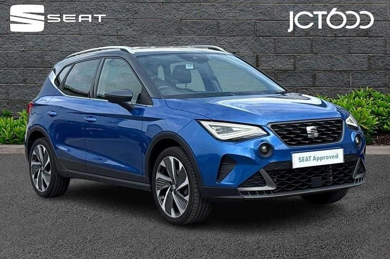 Blue Used 2022 Seat Arona FR Sport SUV | £15,350 (Fair price) - Image 1/4