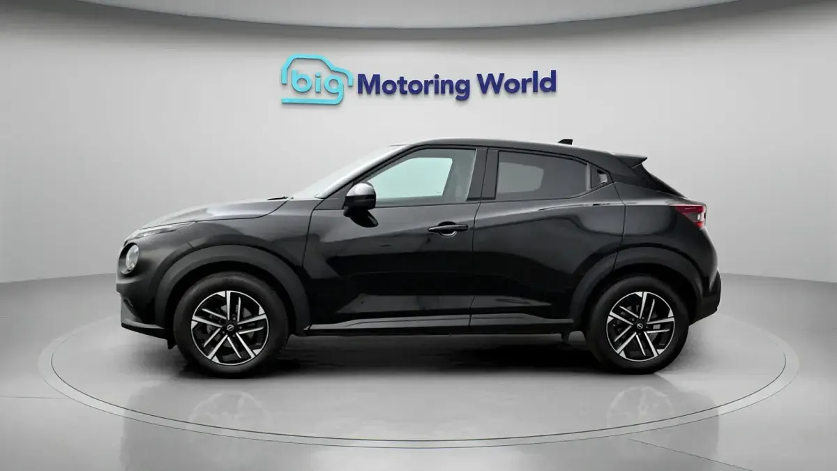 Used Nissan Juke N-Connecta 114 HP (83 kW) 2024 Black SUV