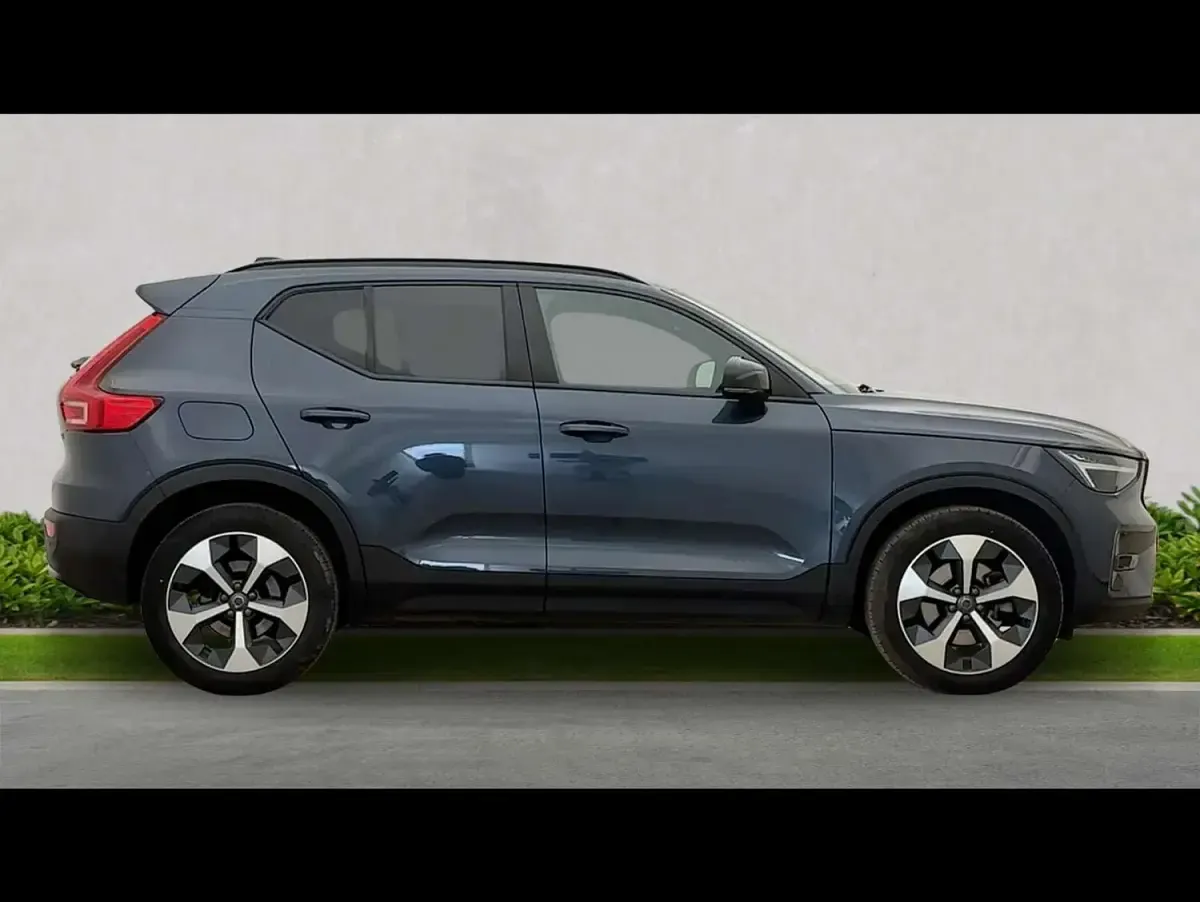 Used Volvo XC40 Plus 2025 Blue SUV
