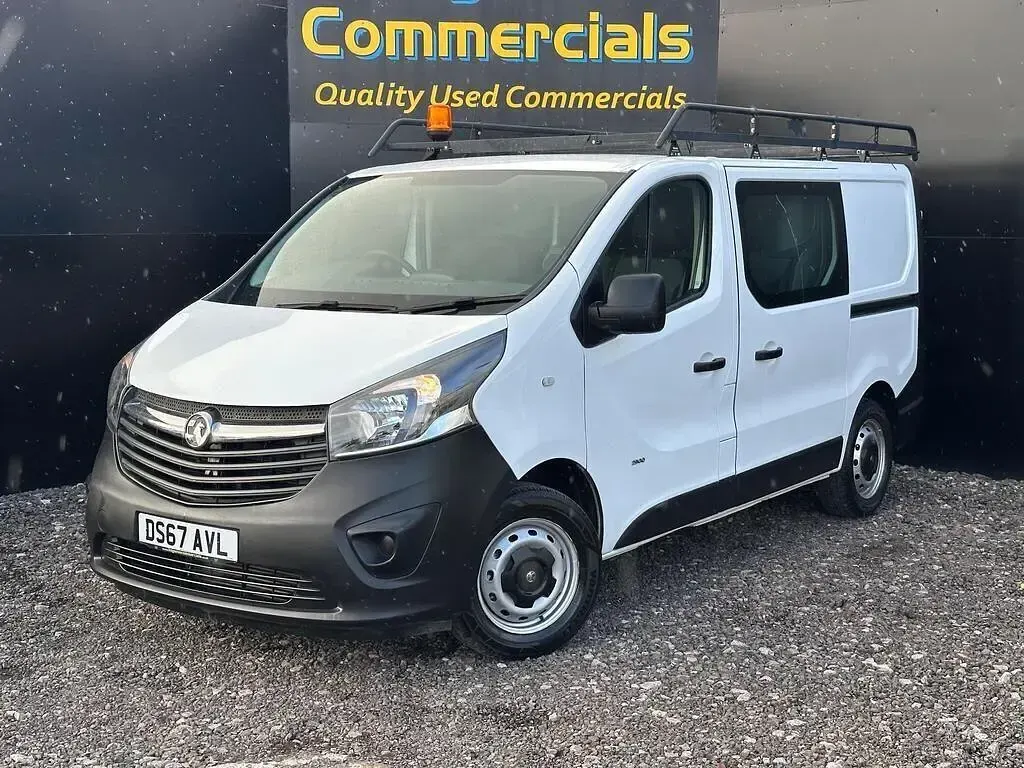 Used Vauxhall Vivaro 125 HP (91 kW) 2017 White