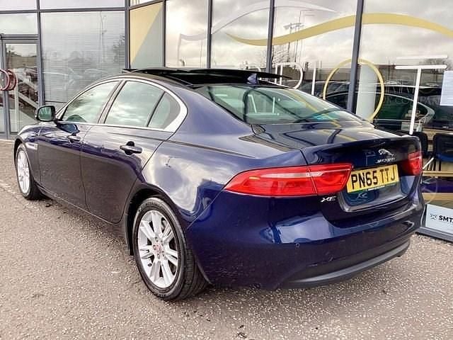Used Jaguar XE Prestige 200 HP (147 kW) 2015 Blue Sedan