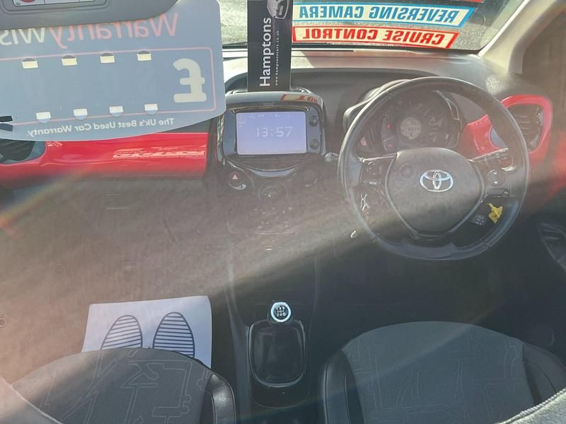 Used Toyota Aygo x-press 68 HP (50 kW) 2016 Red Hatchback