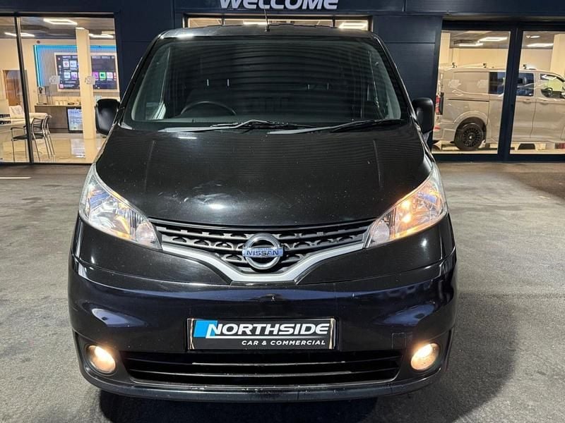 Used Nissan NV200 Tekna 2018 Black MPV