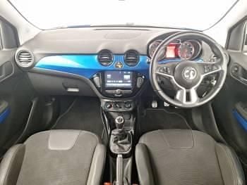 Image 3/4