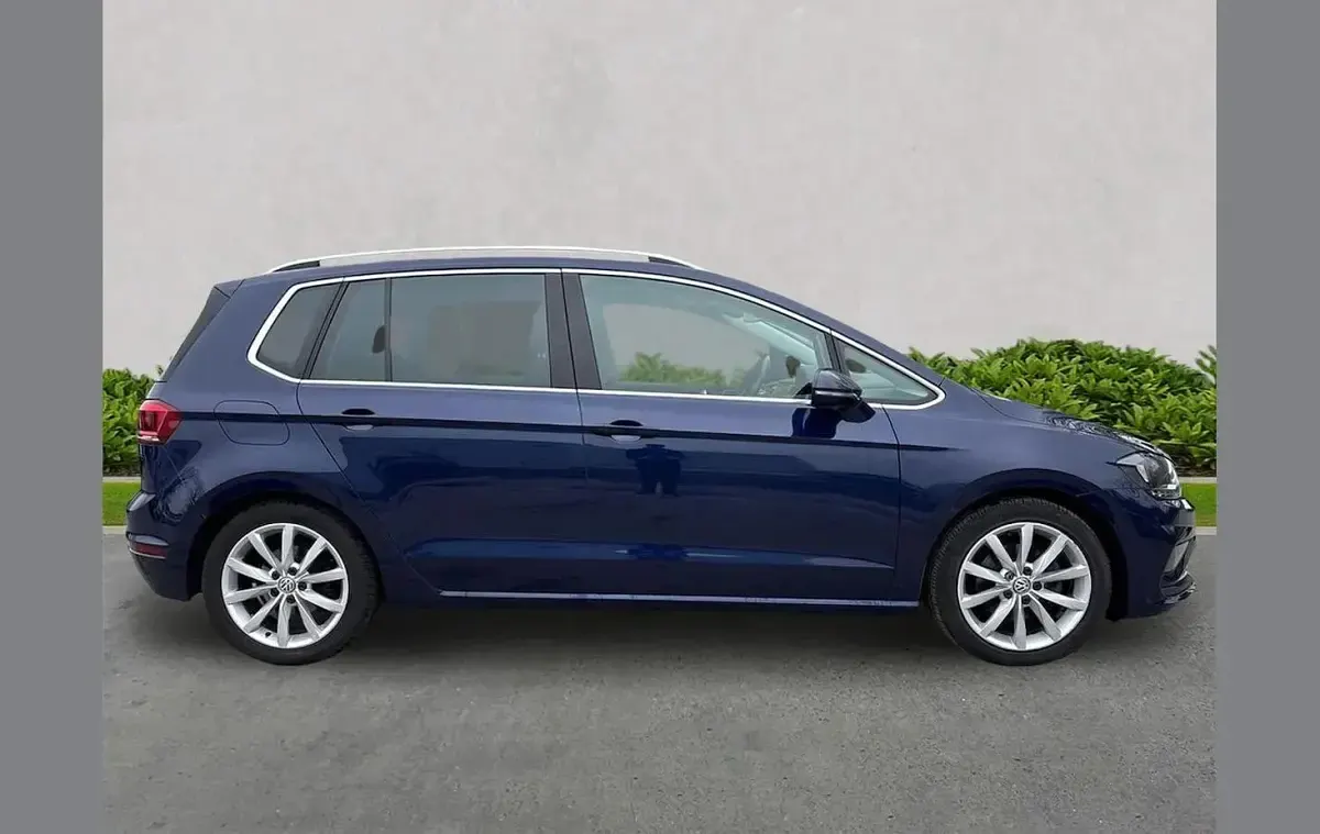 Used VW Golf Sportsvan GT 150 HP (110 kW) 2018 Blue MPV