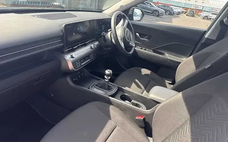 Used Hyundai Kona Advanced 137 HP (100 kW) 2025 Grey SUV