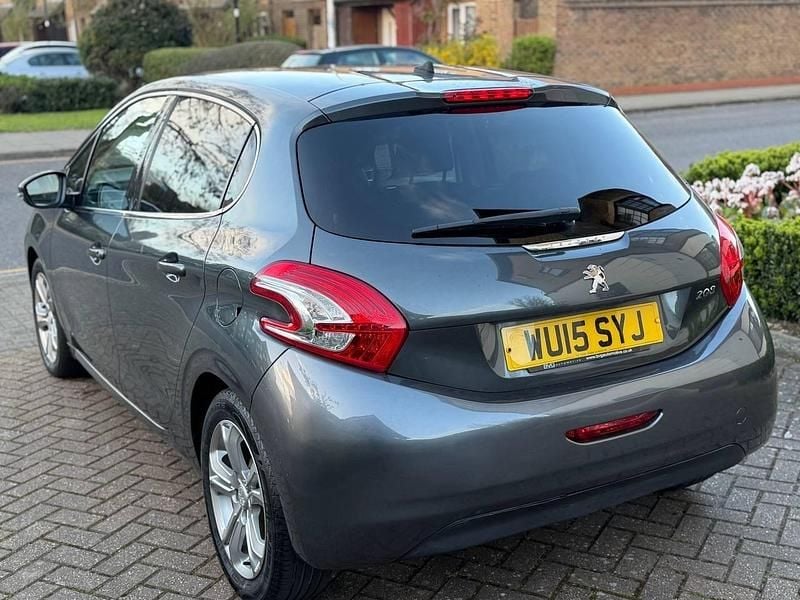 Used Peugeot 208 Allure 2015 Black Hatchback