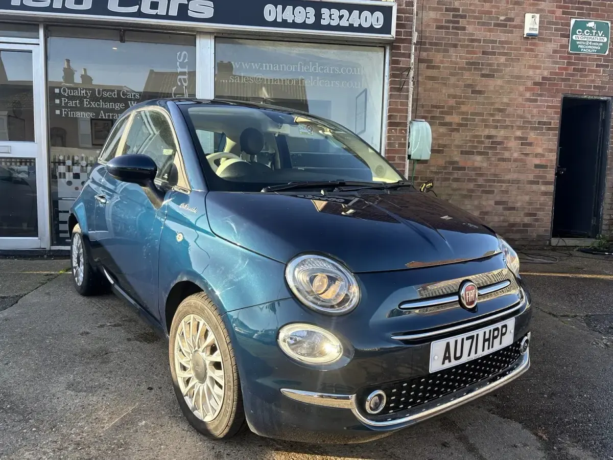 Usado Fiat 500 Dolcevita 70 HP (51 kW) 2021 Azul Citadino