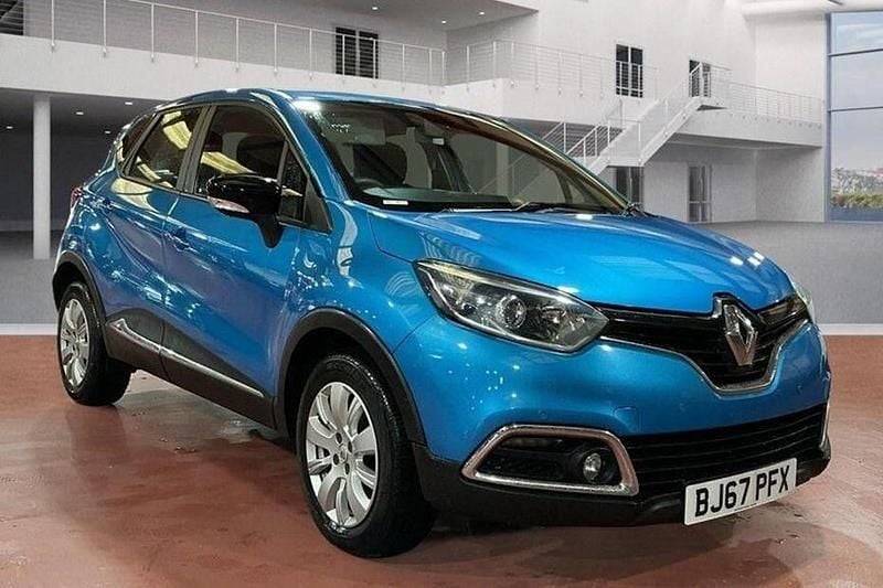 Blue Used 2017 Renault Captur Expression+ SUV | £5,490 (Good price) - Image 1/1
