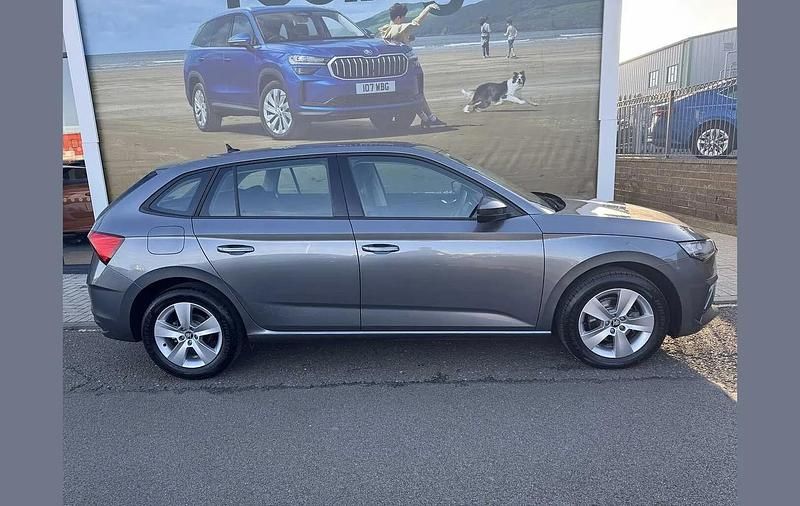Used Skoda Scala SE 113 HP (83 kW) 2025 Graphite grey metallic Hatchback