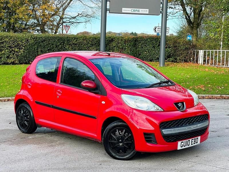 Used Peugeot 107 68 HP (50 kW) 2010 Red Hatchback