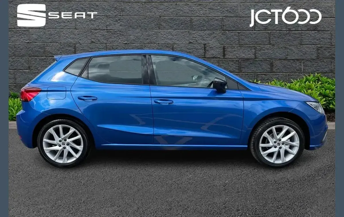 New Seat Ibiza FR 113 HP (83 kW) 2025 Blue Hatchback