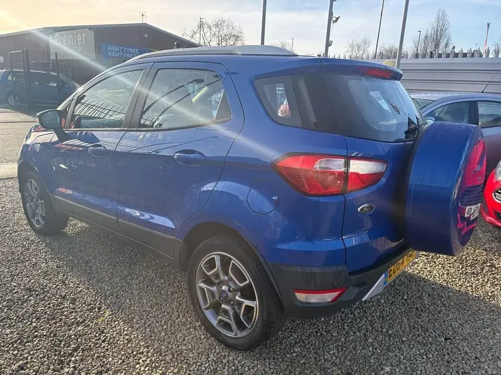 Usado Ford Ecosport Titanium 90 HP (66 kW) 2014 Azul SUV