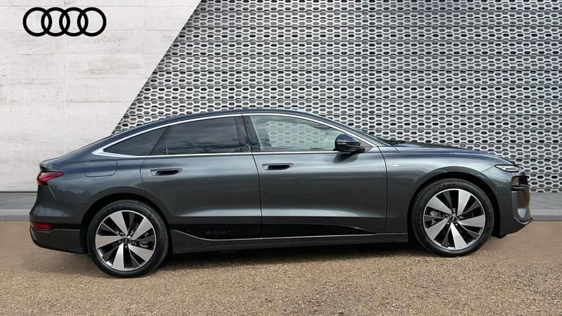 New Audi e-tron Sportback S-Line 210 kW (286 HP) 2026 Grey SUV