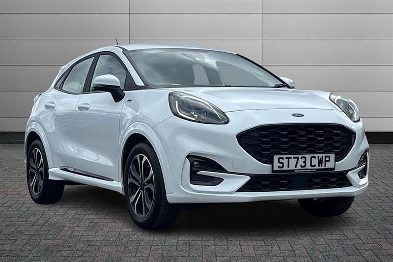 Frozen white Used 2023 Ford Puma ST-Line Hatchback | £16,999 (Good price) - Image 1/2