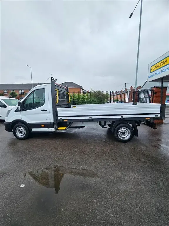 Used Ford Transit 130 HP (95 kW) 2022 White Cabriolet