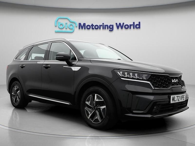 Black Used 2022 Kia Sorento 2 SUV | £25,600 (Super price) - Image 1/4