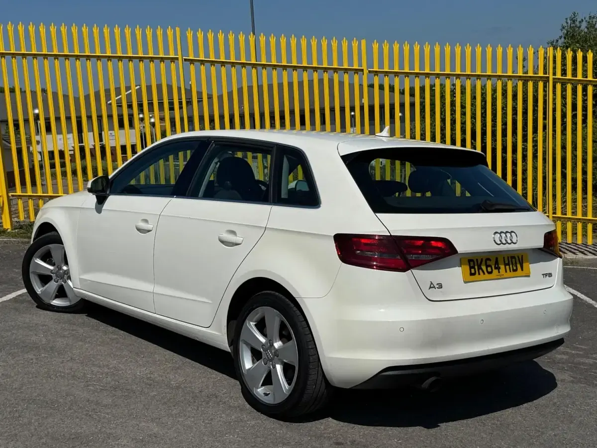 Used Audi A3 Sportback Sport 2014 White Hatchback