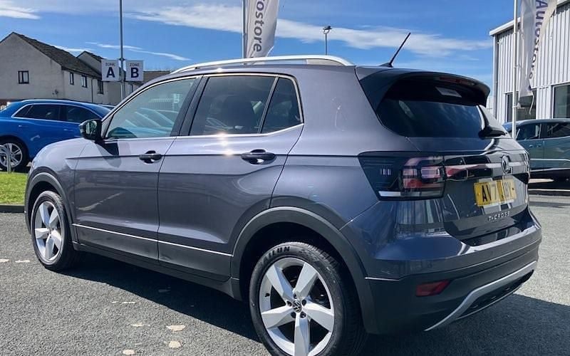 Used VW T-Cross SEL 110 HP (80 kW) 2022 SUV