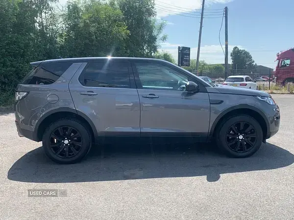 Used Land Rover Discovery Sport SE 180 HP (132 kW) 2015 Grey SUV
