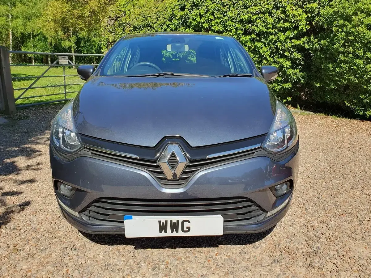 Used Renault Clio IV Dynamique 2016 Grey Hatchback
