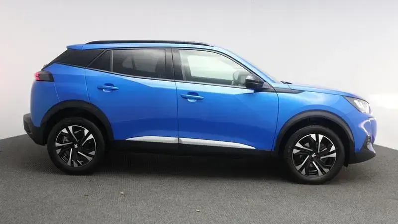 Used Peugeot 2008 Allure+ 100 HP (73 kW) 2023 Blue SUV