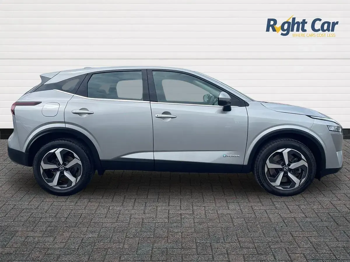 Used Nissan Qashqai Acenta Premium 190 HP (139 kW) 2023 Silver SUV