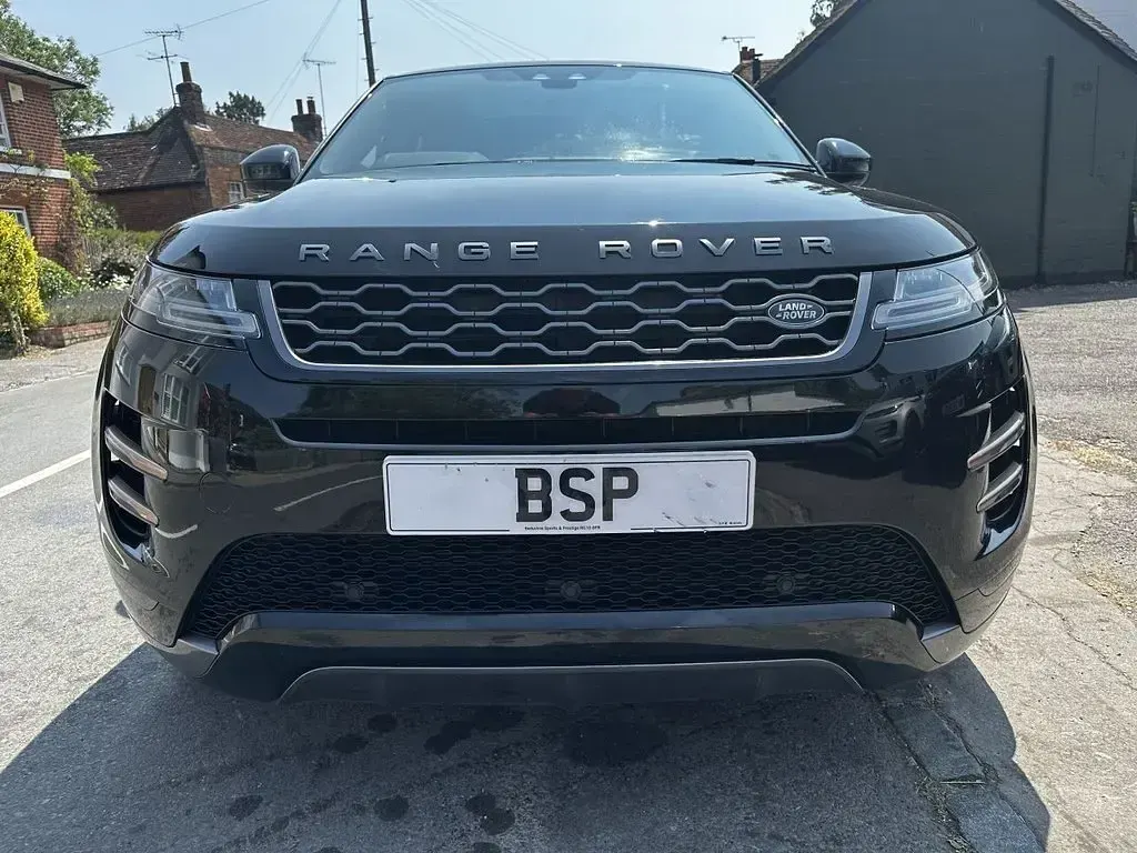 Used Land Rover Range Rover evoque SE Dynamic 180 HP (132 kW) 2019 Black SUV