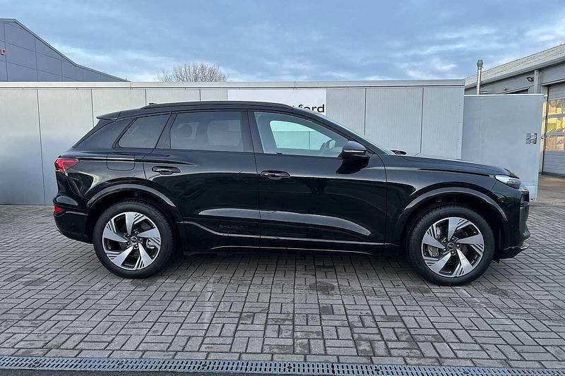 Used Audi e-tron S-Line 284 kW (387 HP) 2024 Mythos black metallic SUV