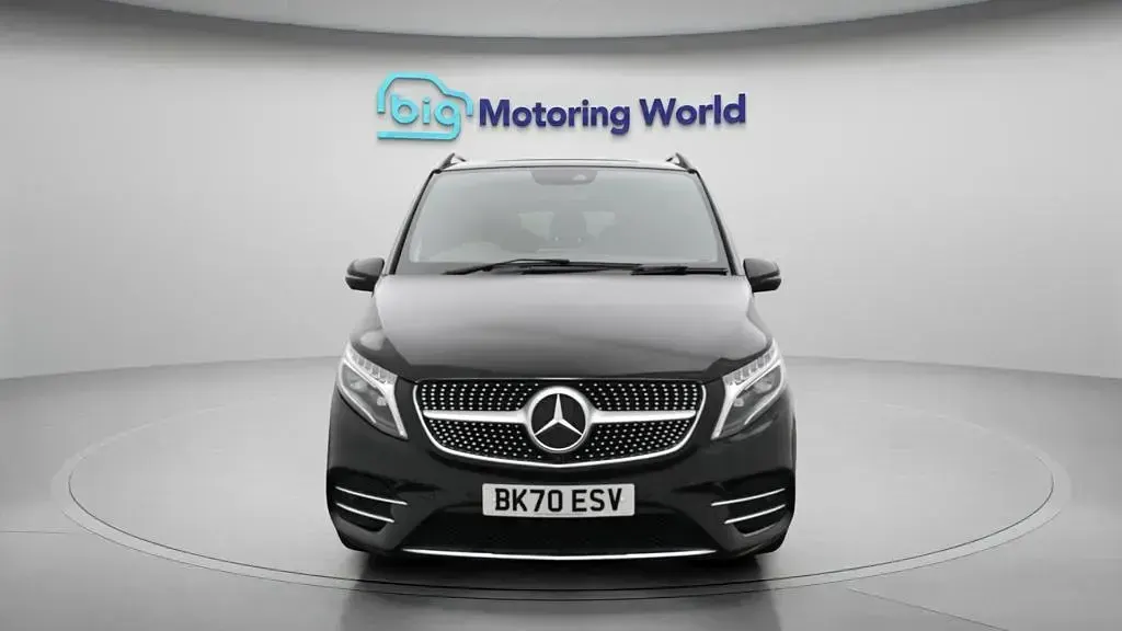 Used Mercedes V220 AMG line 163 HP (119 kW) 2020 Black MPV