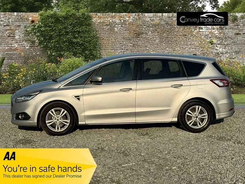 Used Ford S-MAX Titanium 180 HP (132 kW) 2015 Silver MPV