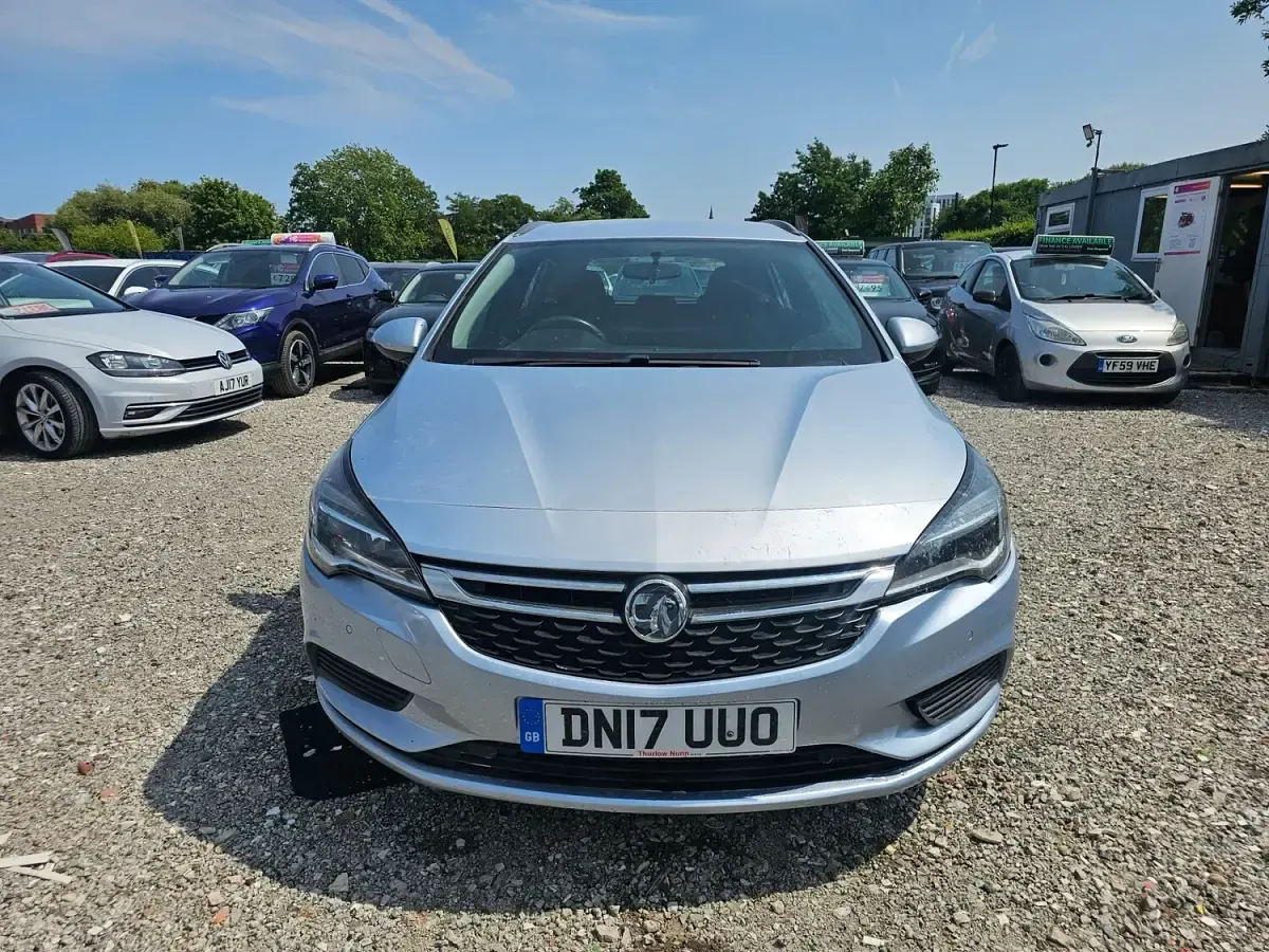 Used Vauxhall Astra 2017 Silver Estate