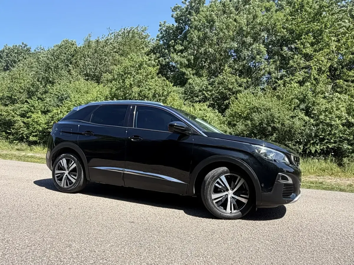 Used Peugeot 3008 Allure 130 HP (95 kW) 2017 Black SUV
