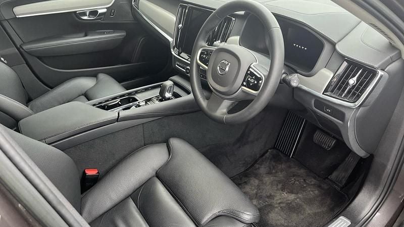 Used Volvo V90 Plus 2022 Grey Estate