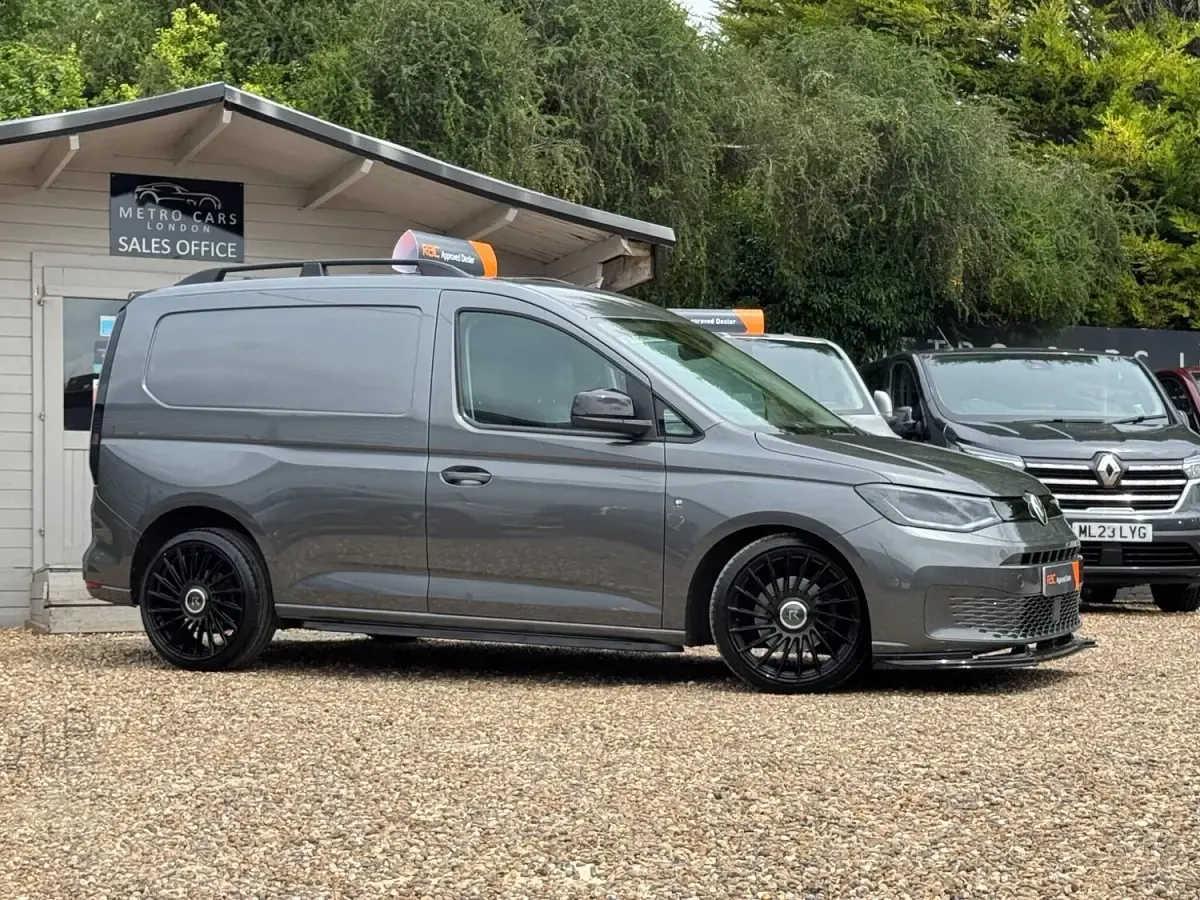 Used VW Caddy Pro 122 HP (89 kW) 2022 Grey MPV